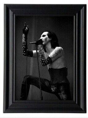 Marilyn Manson 00s Live Metal Gothic Rock Alternative punk edgy Goth 90s retro
